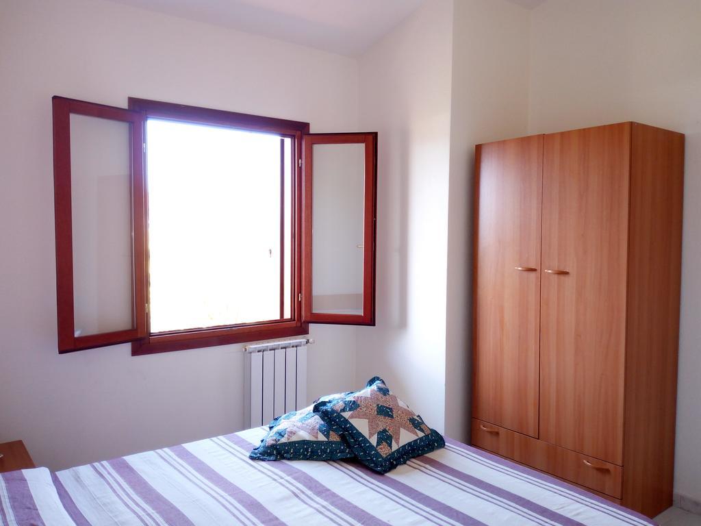 Aparthotel Domenique à Budoni Extérieur photo