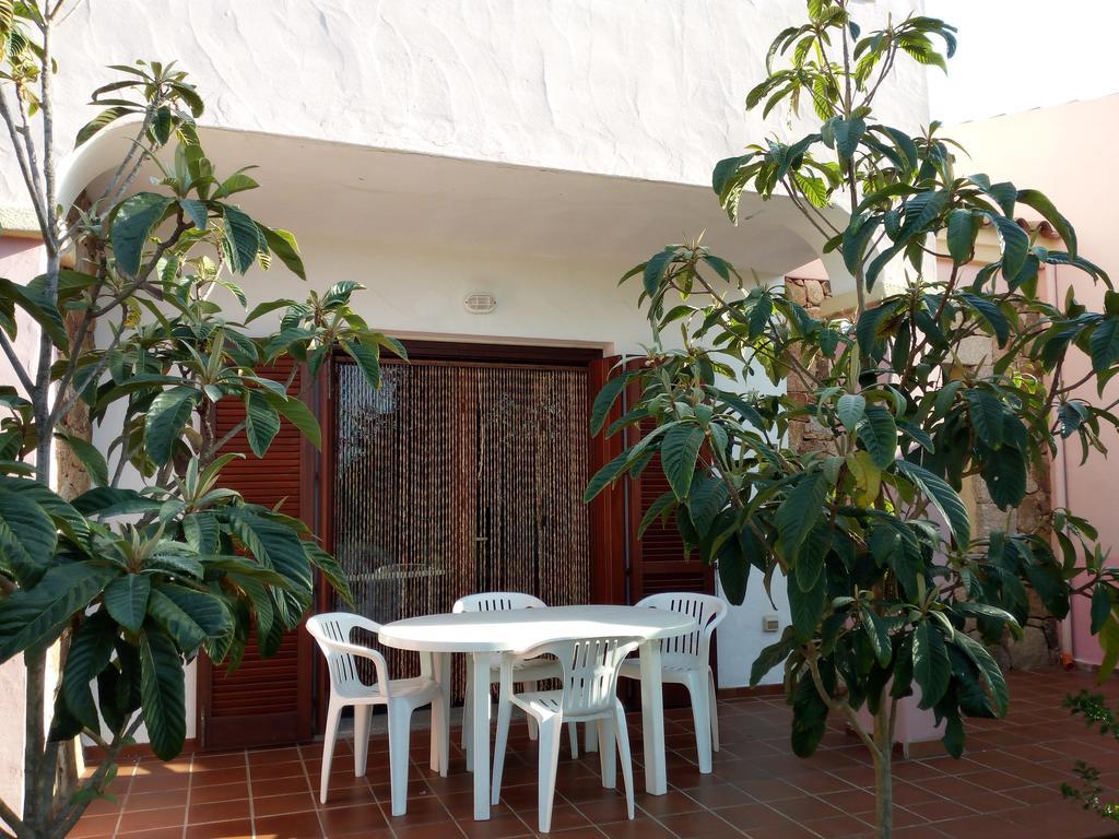 Aparthotel Domenique à Budoni Extérieur photo